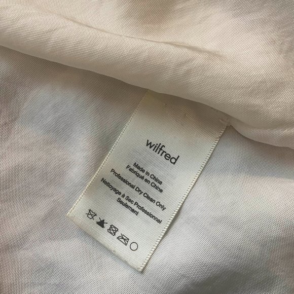 Aritzia cream blouse - Picture 3 of 3